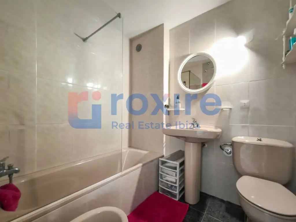 Bathroom of Apartments for rent in Sant Josep de sa Talaia  with Air Conditioner, Furnished and Washing machine