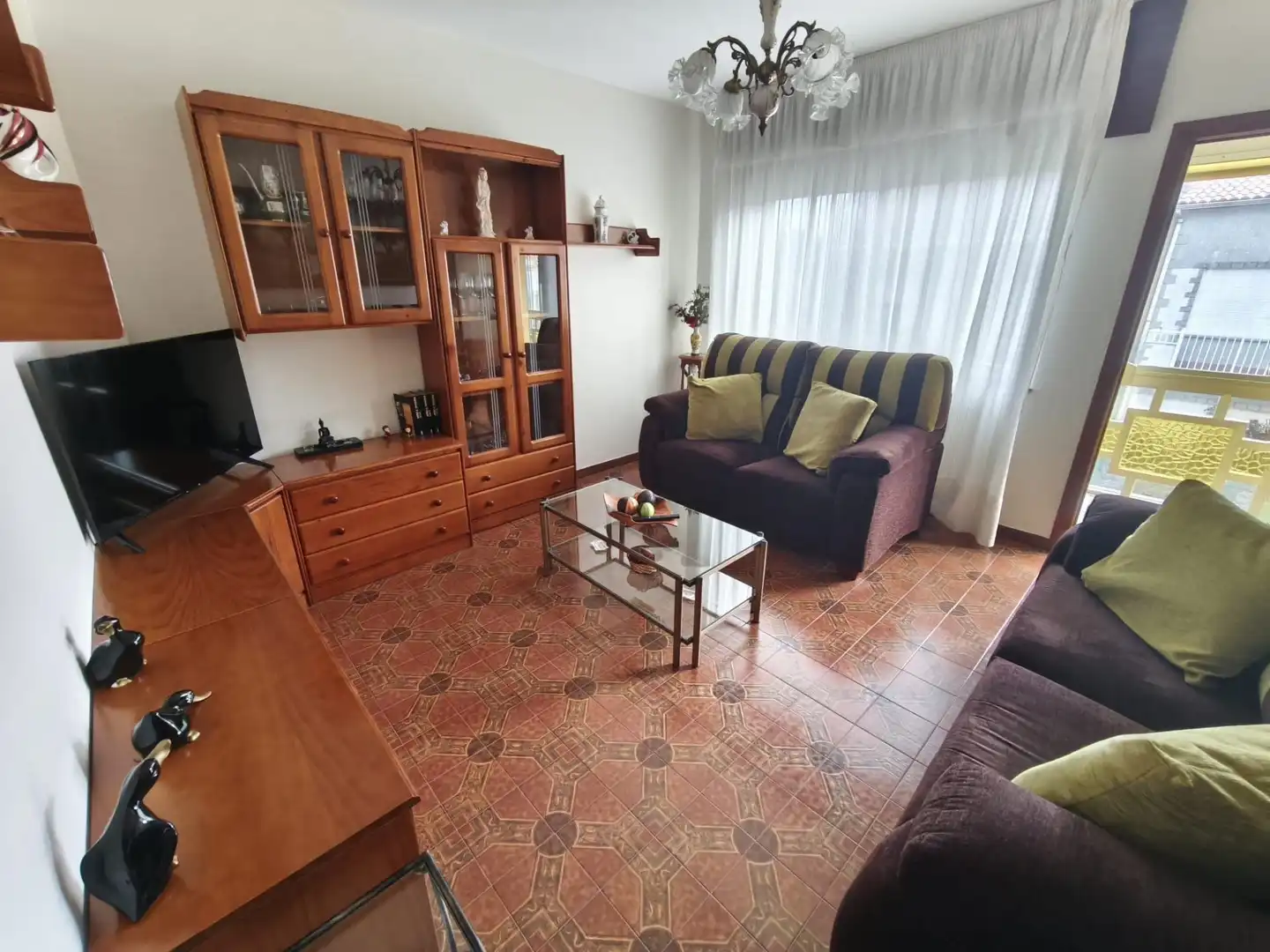 Sala de estar de Casa o chalet en venta en Rianxo con Calefacción y Balcón