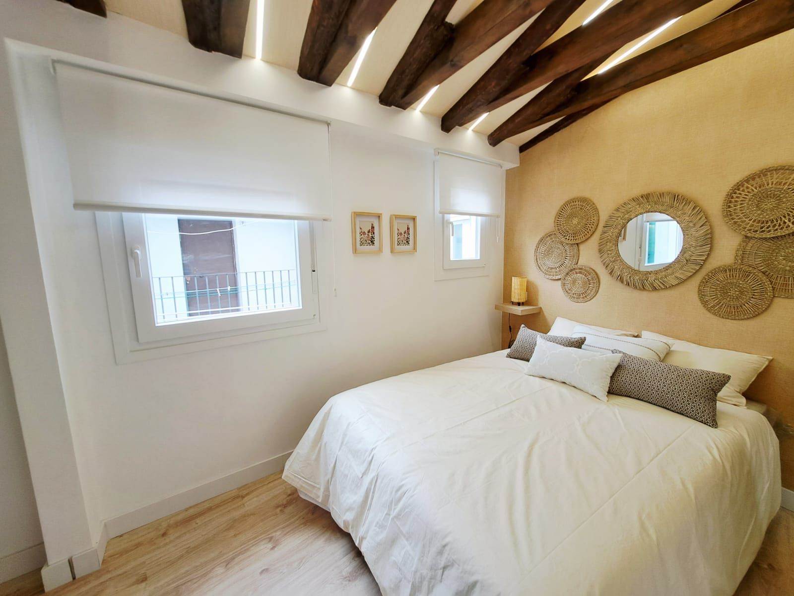Bedroom of Flat for sale in  Madrid Capital