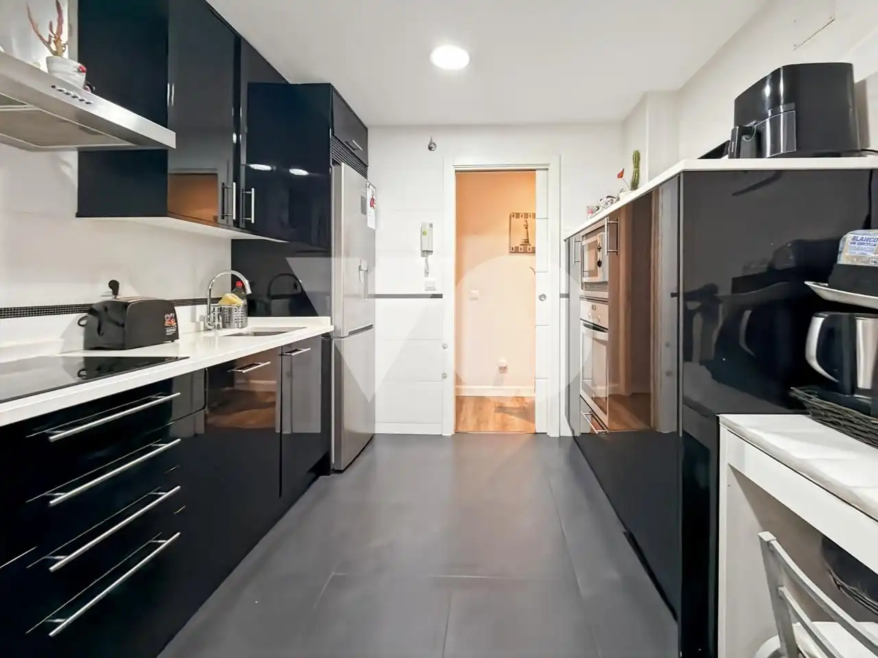 Kitchen of Flat for sale in San Sebastián de los Reyes  with Air Conditioner, Heating and Terrace