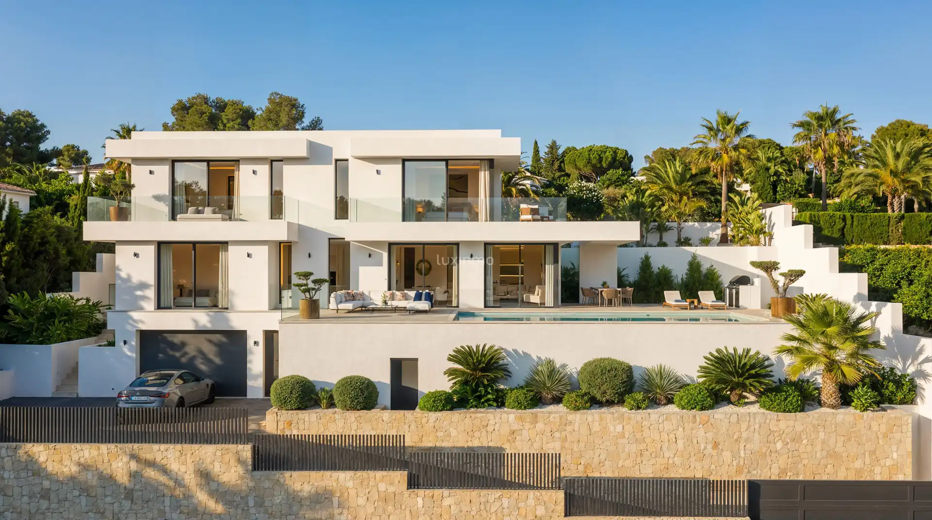 Detached house with pool for sale in La Empedrola