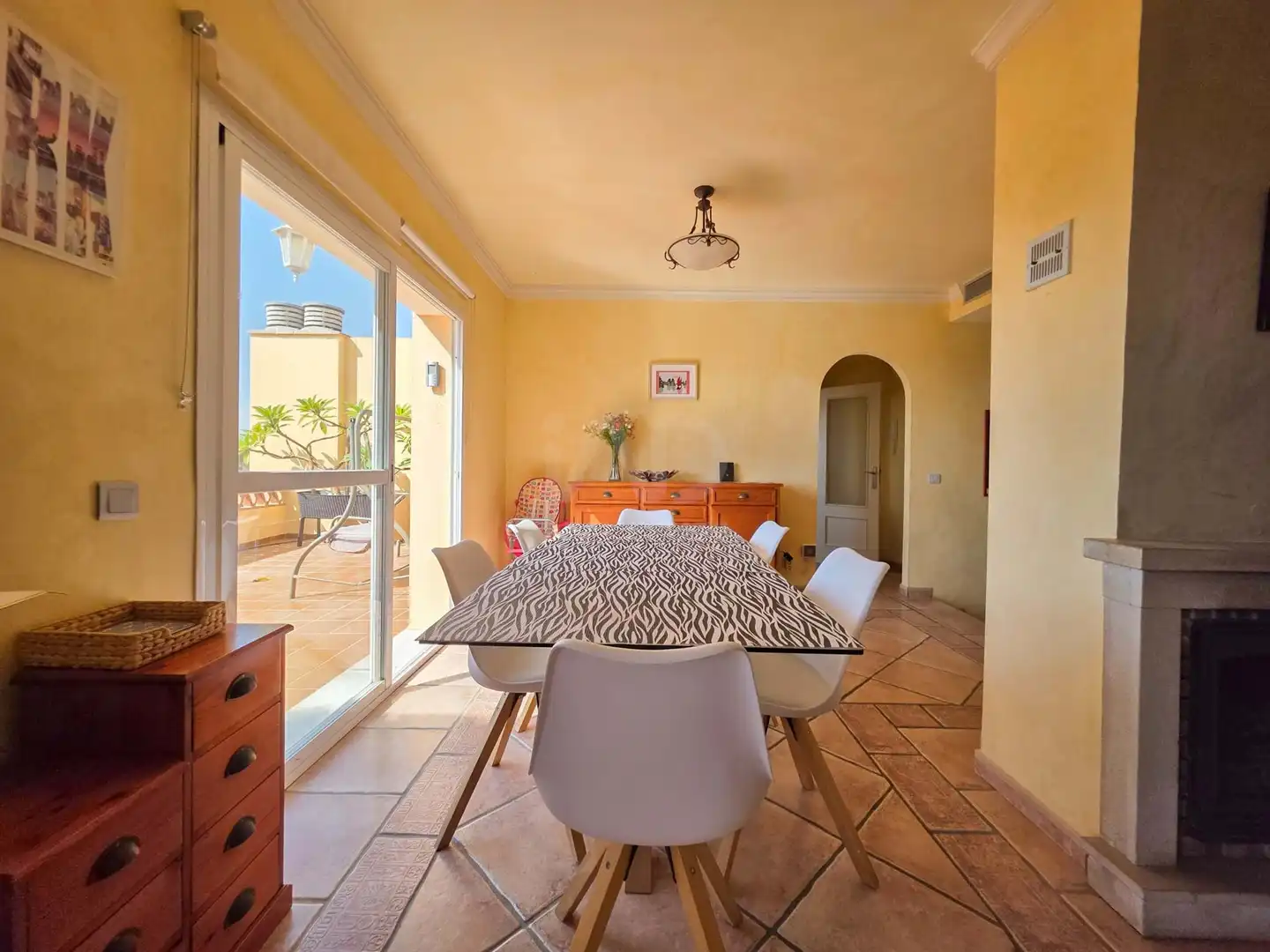 Esszimmer von Dachboden zum Verkauf in Málaga mit Klimaanlage, Heizung und Terrasse
