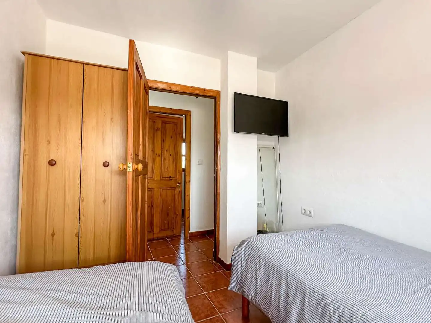 Dormitori de Finca rústica en venda en Salobreña amb Aire condicionat, Terrassa i Traster