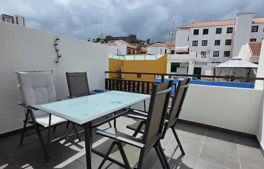 Photo 1 of Flat to rent in Calle del Doctor Ingram, Playa Jardín, Santa Cruz de Tenerife
