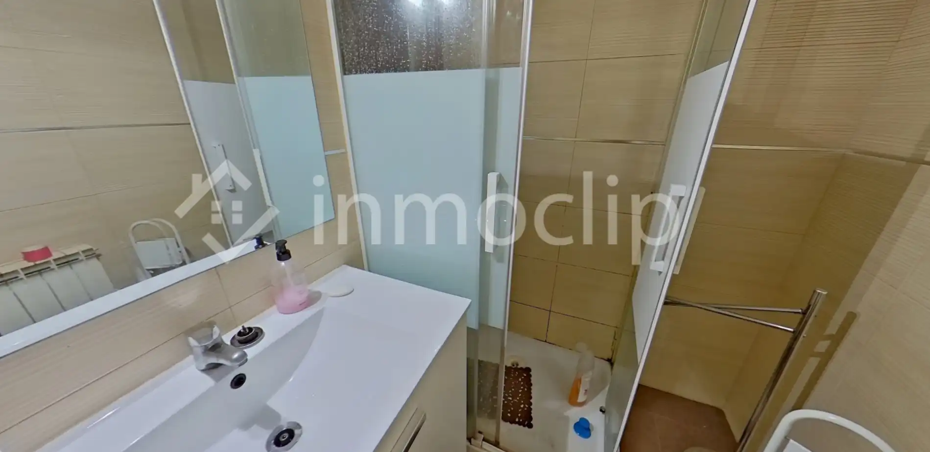 Bathroom of Flat for sale in Salamanca  with Heating and Storage room