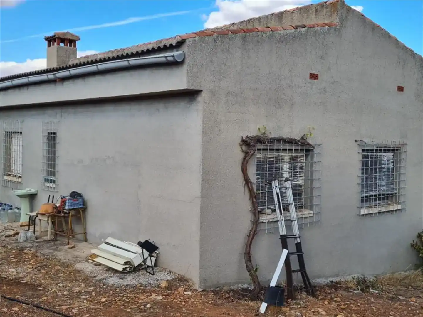 Vista exterior de Finca rústica en venda en Calzada de Calatrava