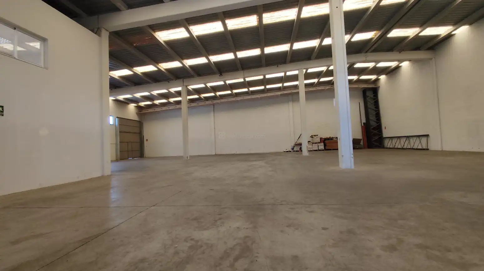 Nave industrial de alquiler en Arrúbal - Calle Río Alhama, Arrúbal