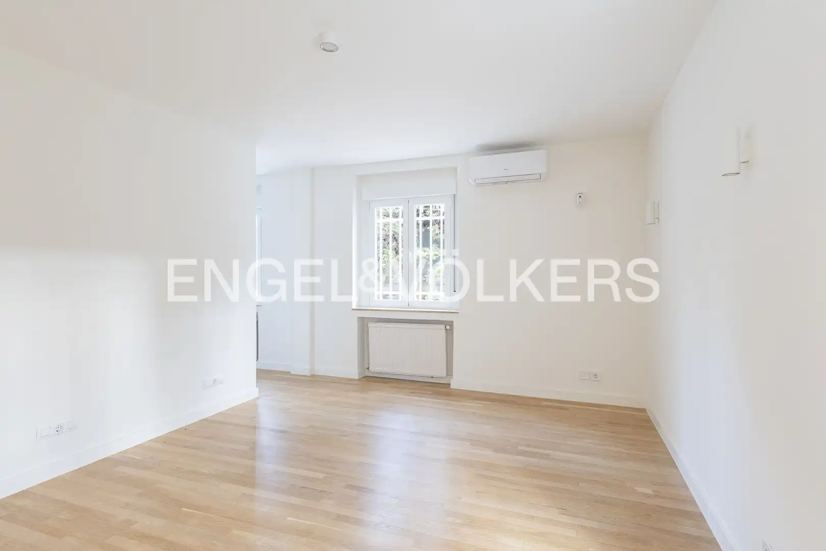 Balcony of Houses for rent in Madrid  with Air Conditioner, Heating and Private garden