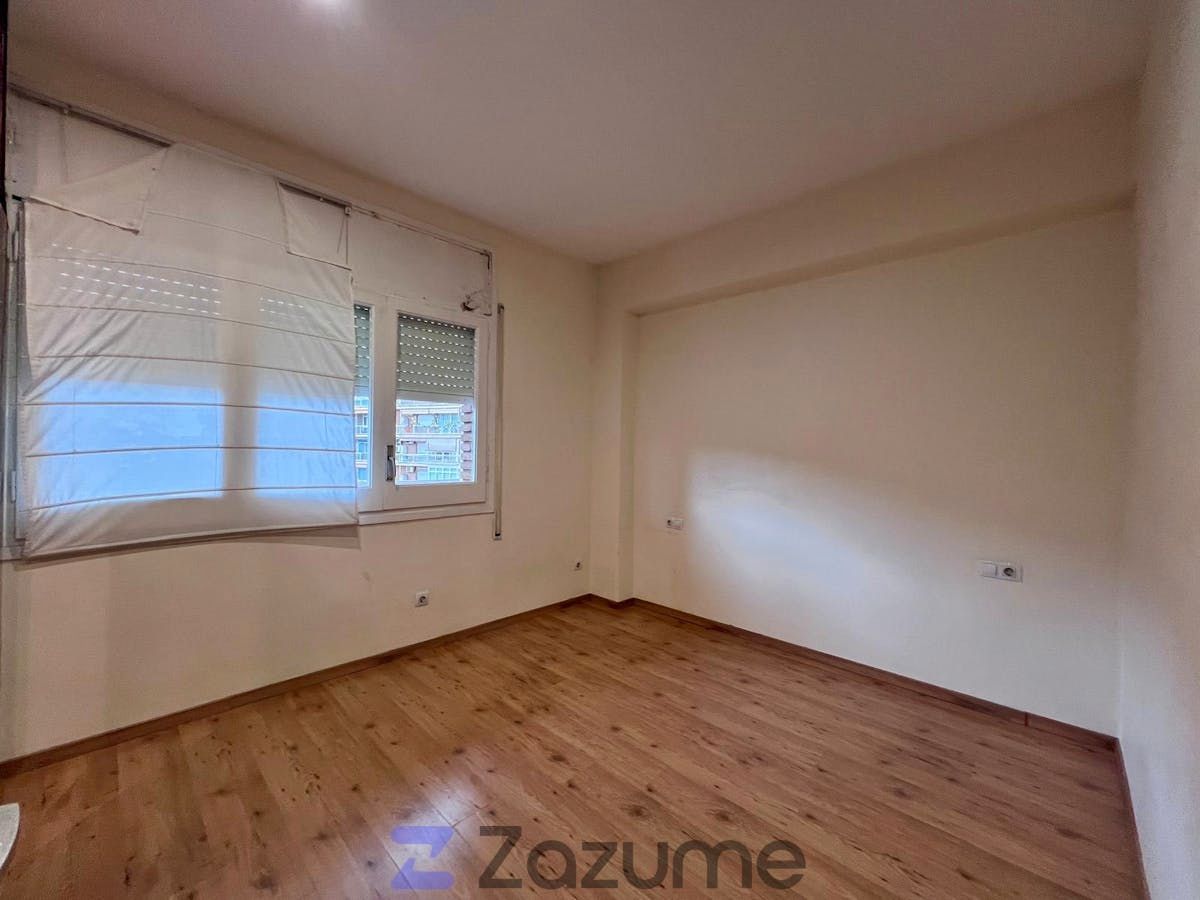 Bedroom of Flat for rent in  Barcelona Capital  with Air Conditioner, Heating and Parquet flooring
