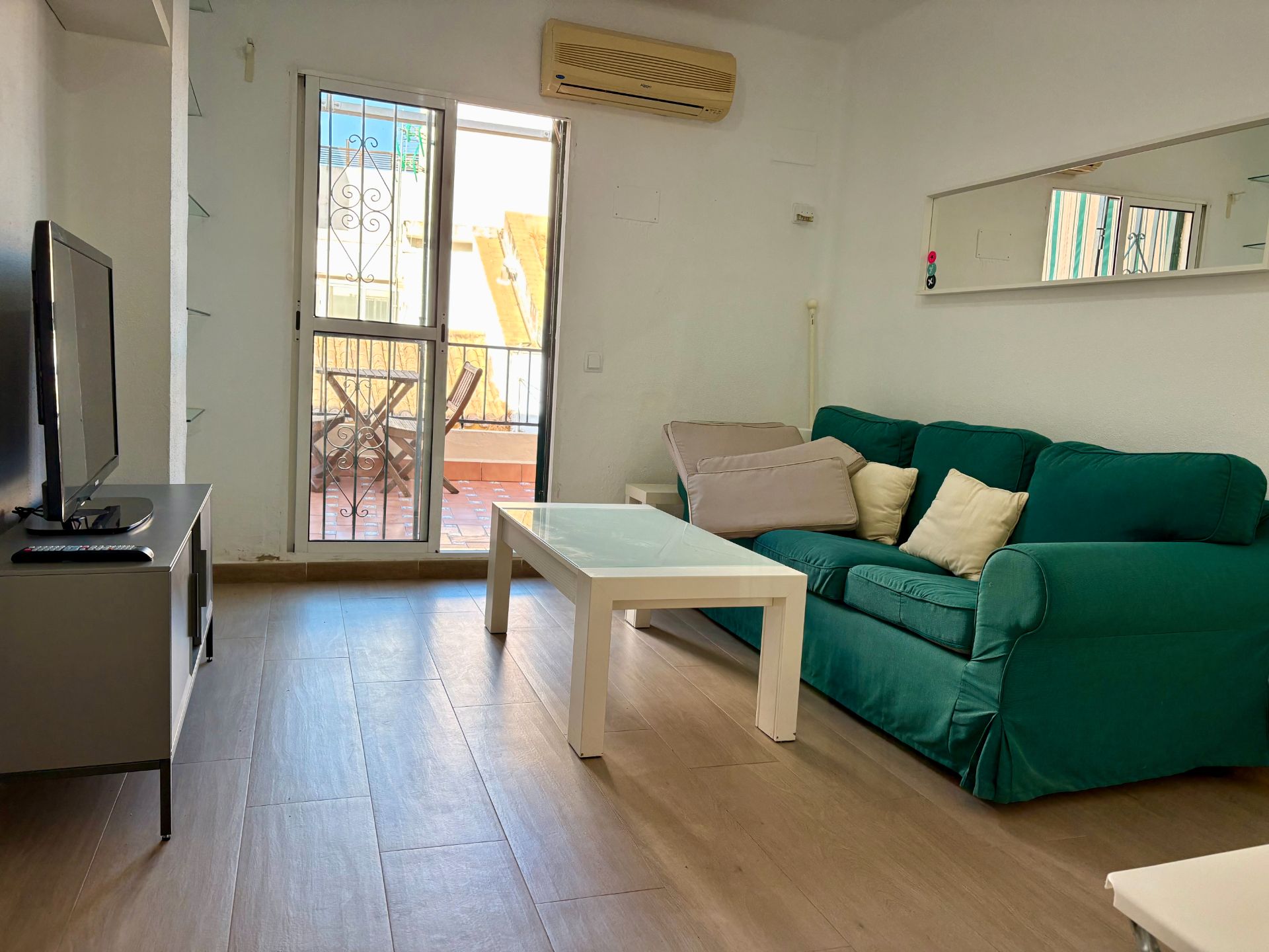 Sala de estar de Ático de alquiler en  Sevilla Capital con Aire acondicionado, Calefacción y Terraza