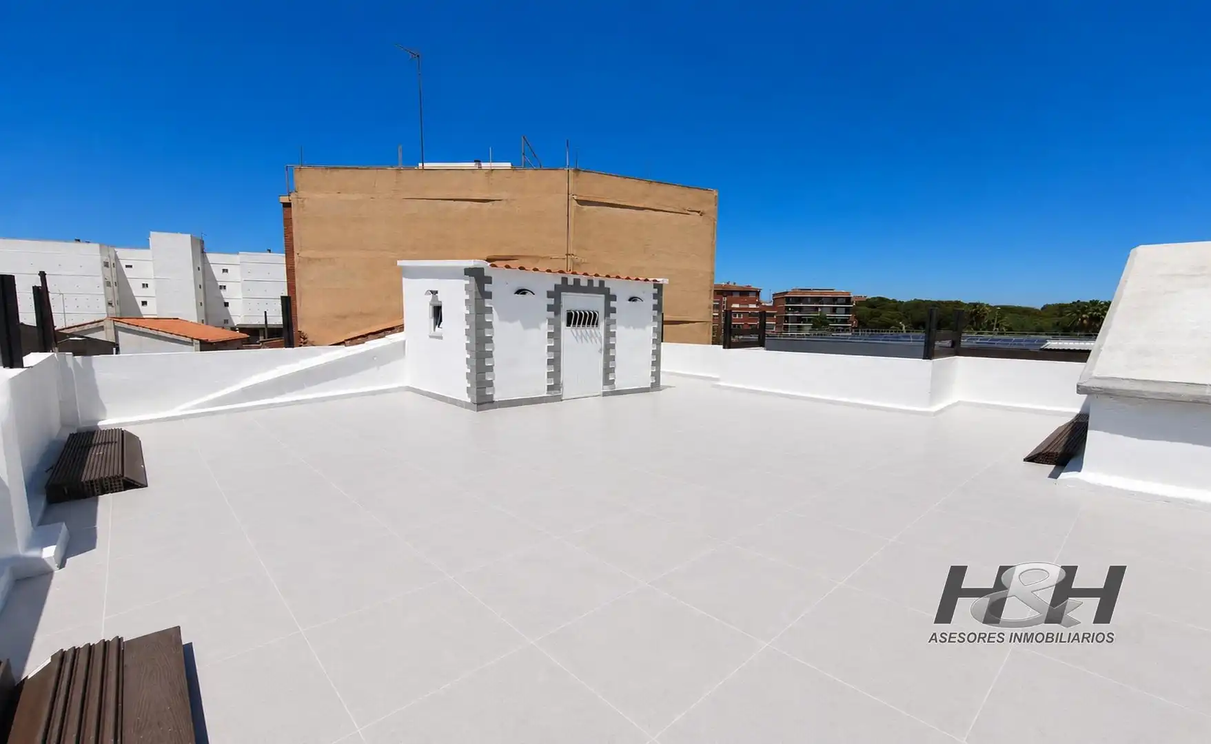 Vista exterior de Ático de alquiler en Burjassot con Terraza, Trastero y Balcón