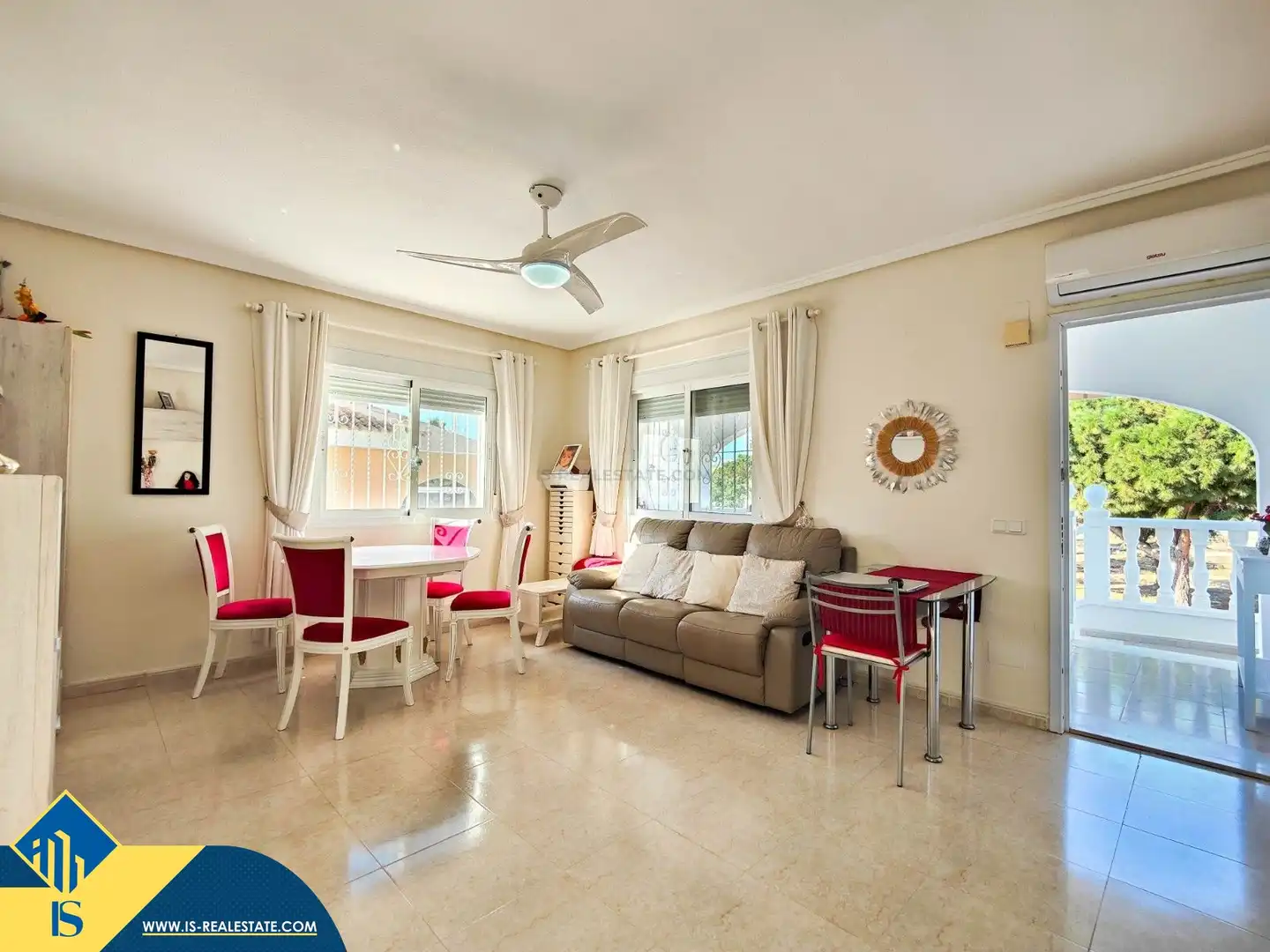 Sala de estar de Casa o chalet en venta en Rojales con Jardín privado, Terraza y Amueblado