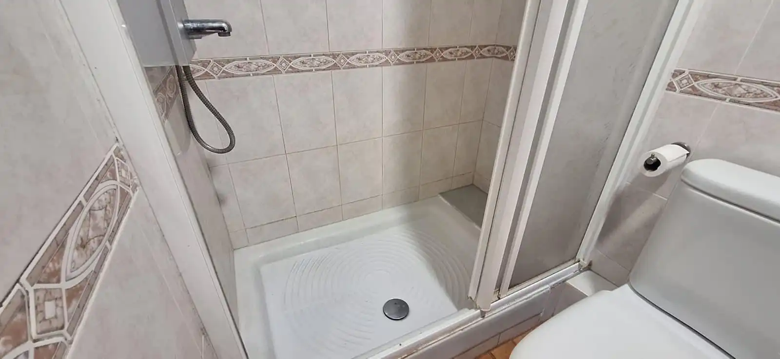Bany de Pis en venda en Sabadell amb Calefacció, Parquet i Alarma