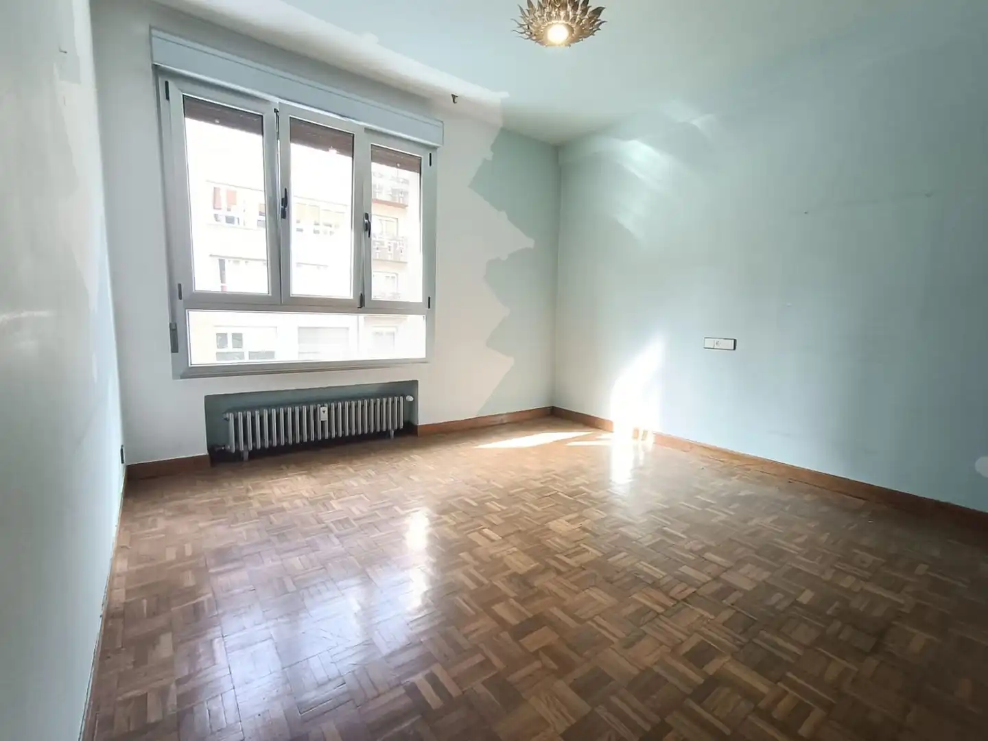 Bedroom of Flat for sale in Oviedo   with Heating, Terrace and Storage room