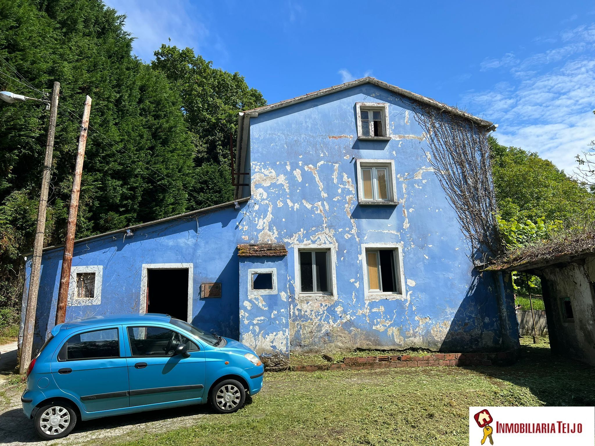 Vista exterior de Casa o xalet en venda en Ferrol amb Jardí privat i Traster
