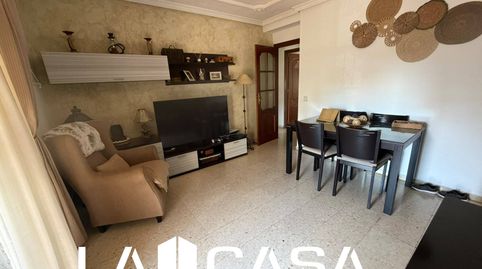 Foto 2 de Piso en venta en La Paz, Alcalá de Guadaira