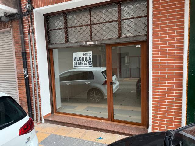 Local comercial en Alquiler en Aita Zameza Kalea en Mungia