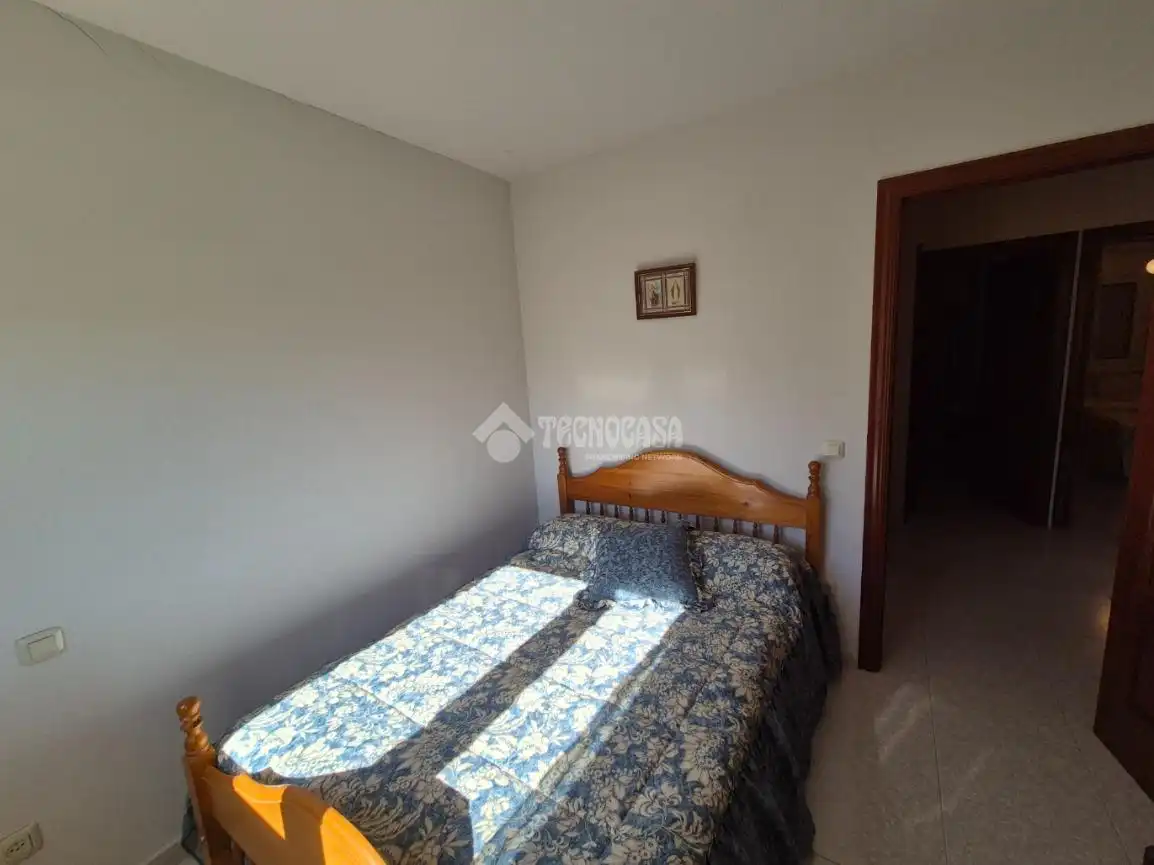 Schlafzimmer von Einfamilien-Reihenhaus zum Verkauf in Jadraque mit Heizung