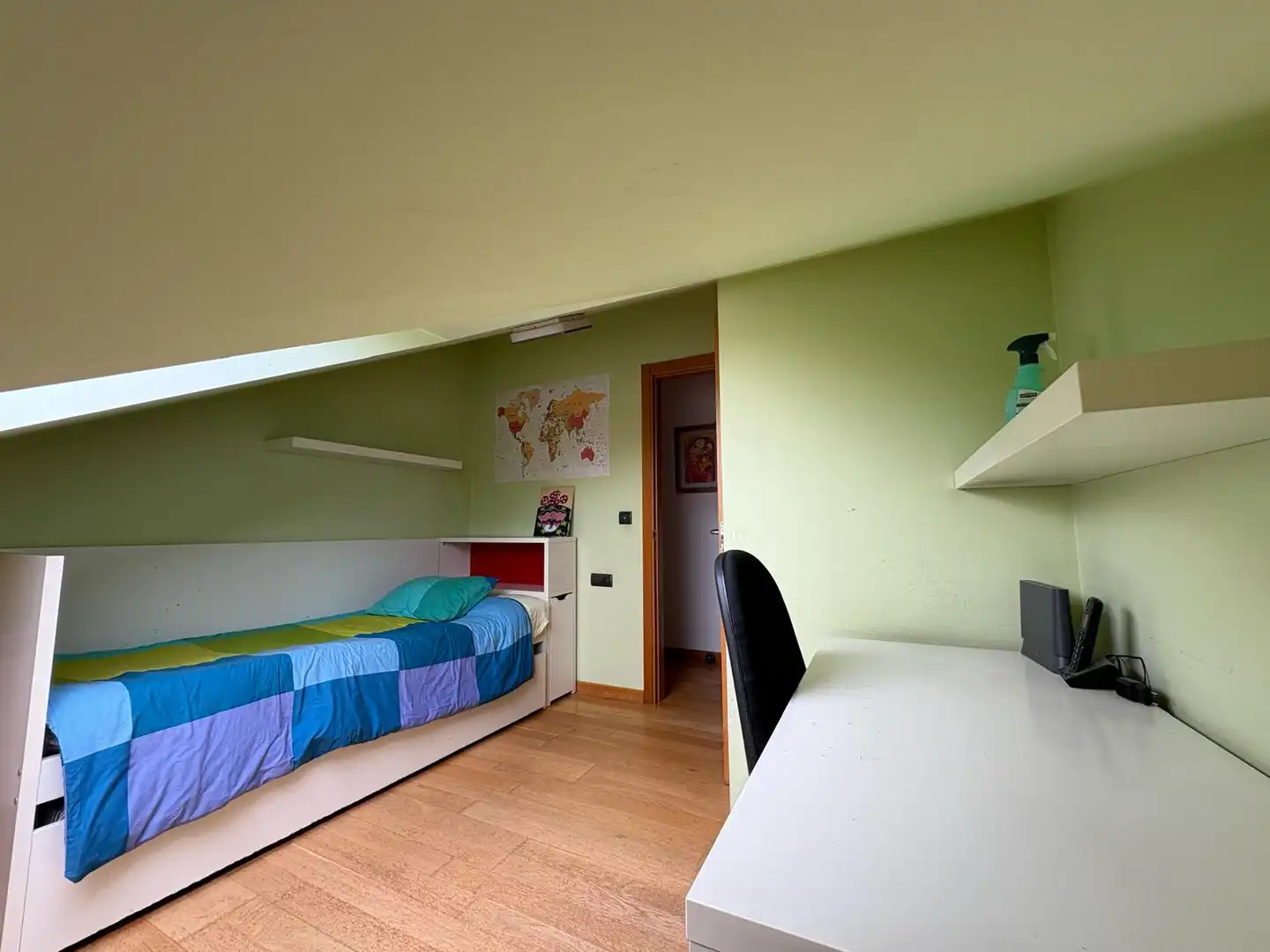 Habitación de Dúplex en venta en Santiago de Compostela  con Calefacción, Parquet y Trastero