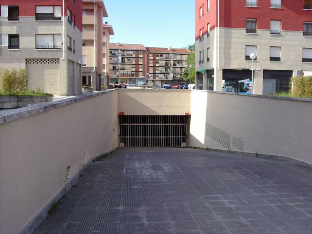 Garaje en Venta en Atxurizubi Kalea en Mungia