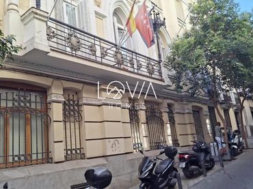 Local comercial en venta en Pizarro 14