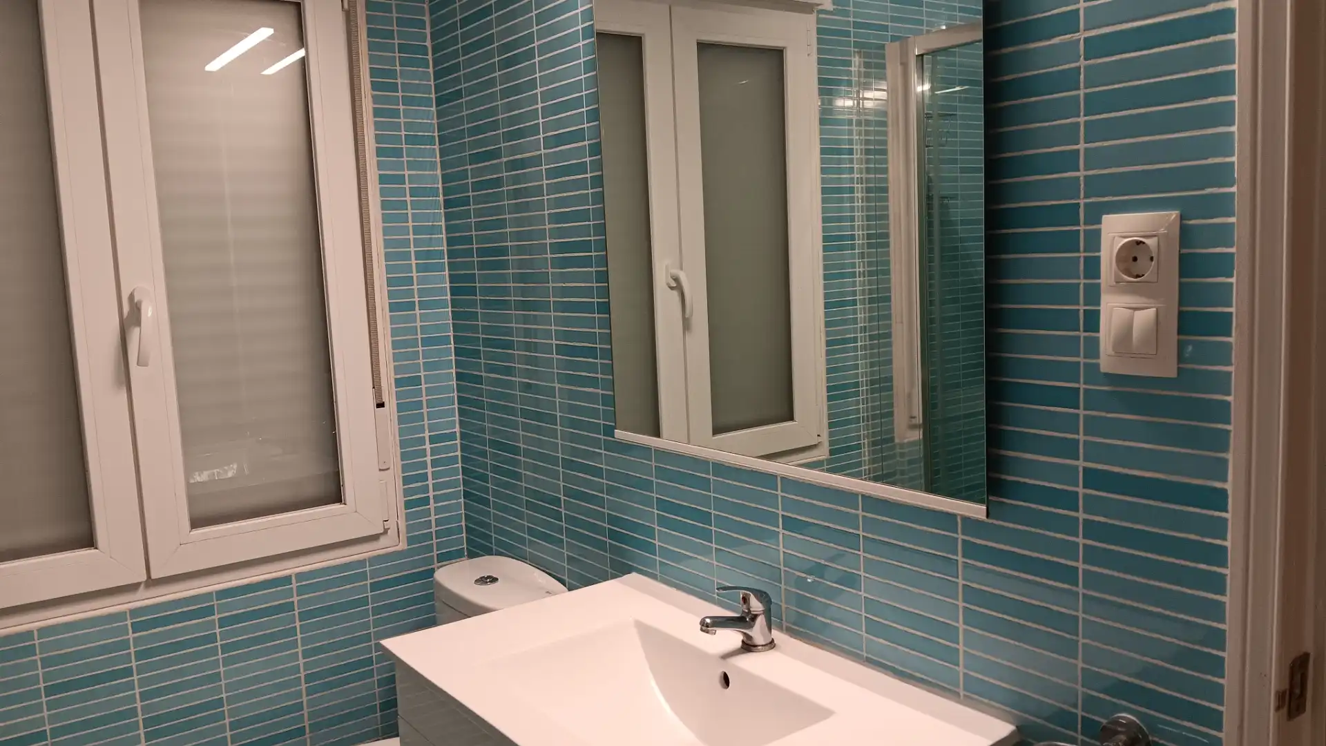 Bany de Apartament en venda en Zaragoza amb Aire condicionat, Calefacció i Parquet