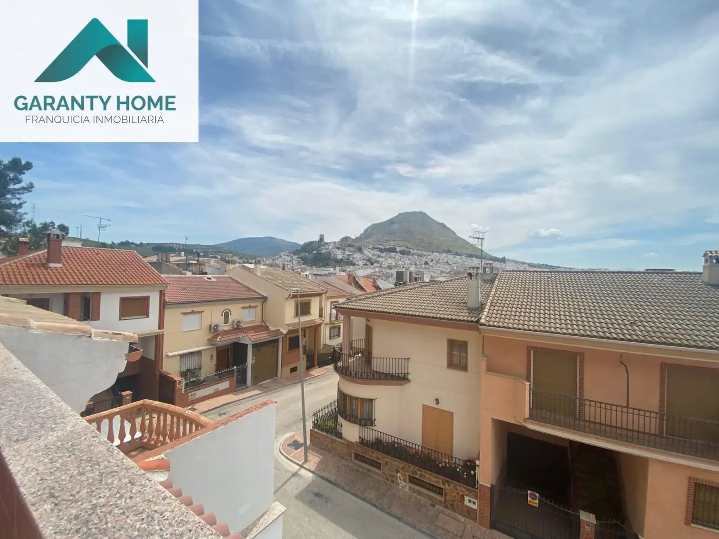 Maison avec terrasse à vendre à Martos