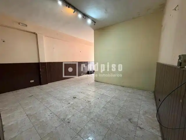 Local en venta en Alcalá de Henares con Terraza