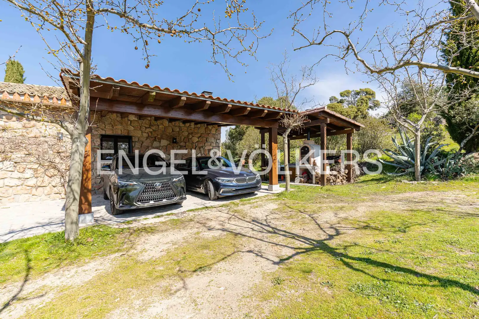 Exterior view of Houses for sale in Valdemorillo  with Air Conditioner, Heating and Private garden
