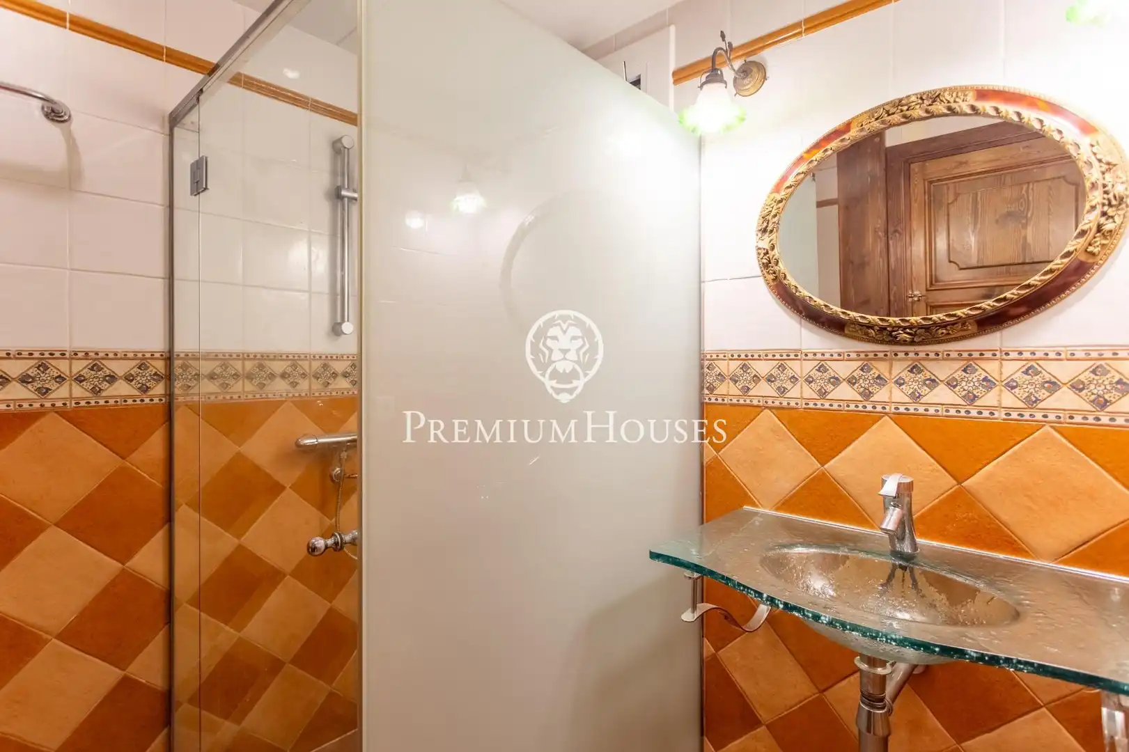 Bathroom of Houses for sale in Cabrera de Mar  with Heating, Terrace and Storage room