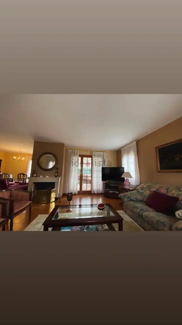 Sala d'estar de Casa o xalet en venda en Becerril de la Sierra amb Aire condicionat, Calefacció i Jardí privat