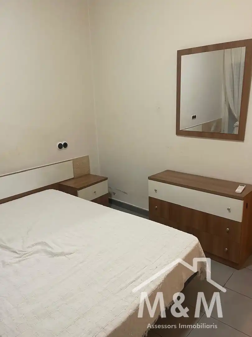 Schlafzimmer von Erdgeschoss zur Miete in Viladecans mit Klimaanlage
