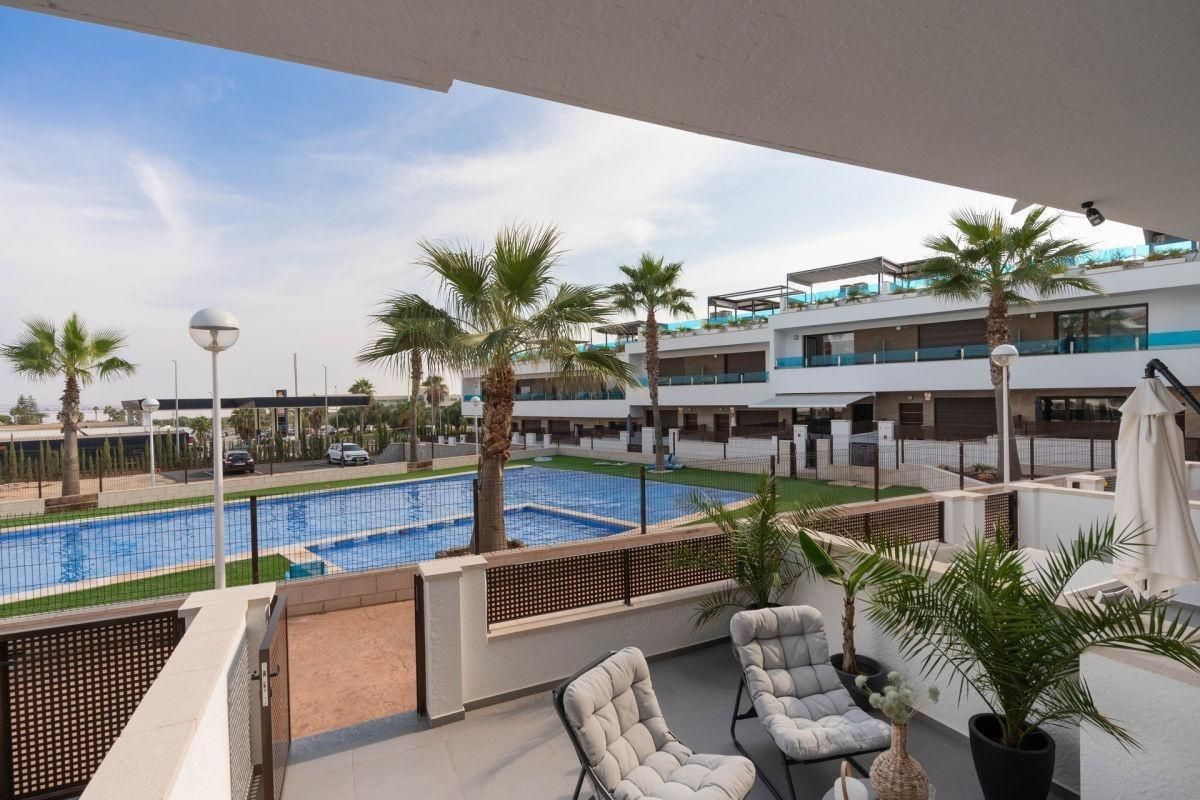 Swimming pool of Duplex for sale in Torrevieja  with Swimming Pool