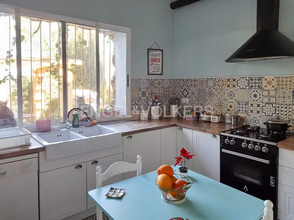 Cuina de Casa o xalet en venda en Riba-roja de Túria amb Aire condicionat, Calefacció i Jardí privat