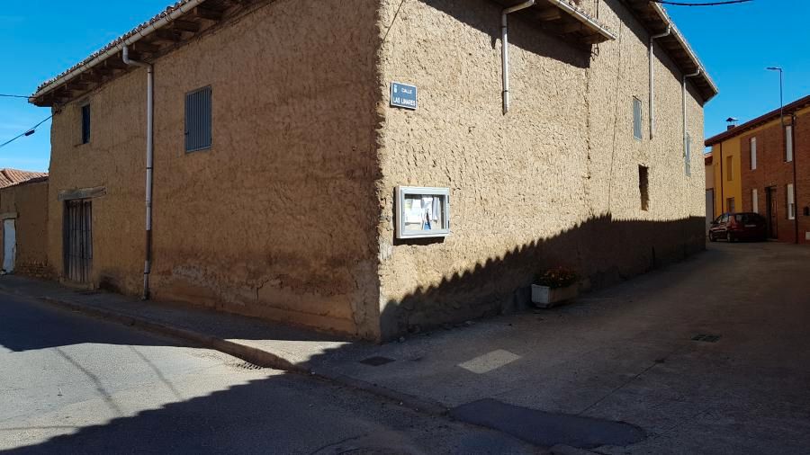 Exterior view of House or chalet for sale in León Capital   with Heating