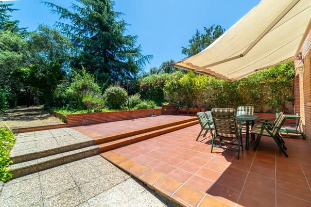 Casa-chalet en Venta en Calle de Dulcinea en Polideportivo Colonia