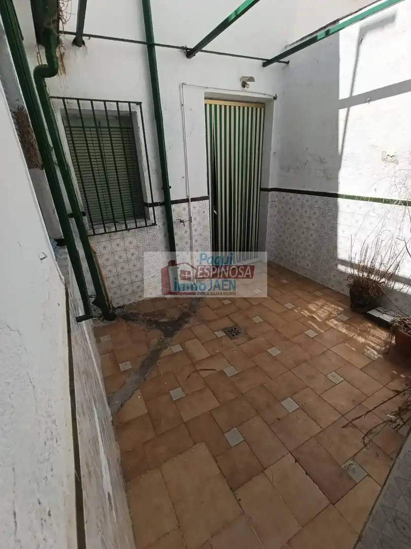 Casa o xalet en venda en Torredonjimeno amb Terrassa i Traster