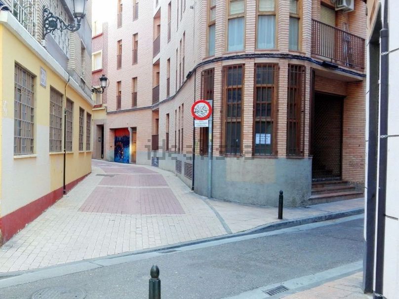 Garage for sale in Calle de la Torre, 1, La Magdalena