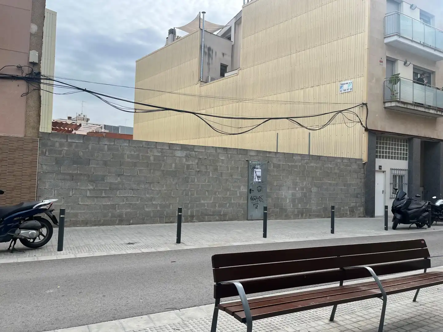 Vista exterior de Residencial en venta en Santa Coloma de Gramenet