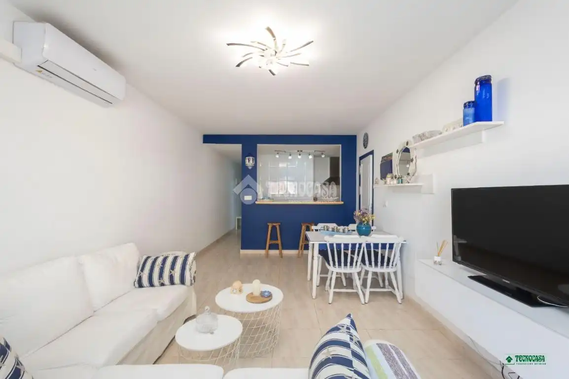 Living room of Flat for sale in Cuevas del Almanzora  with Air Conditioner, Terrace and Balcony