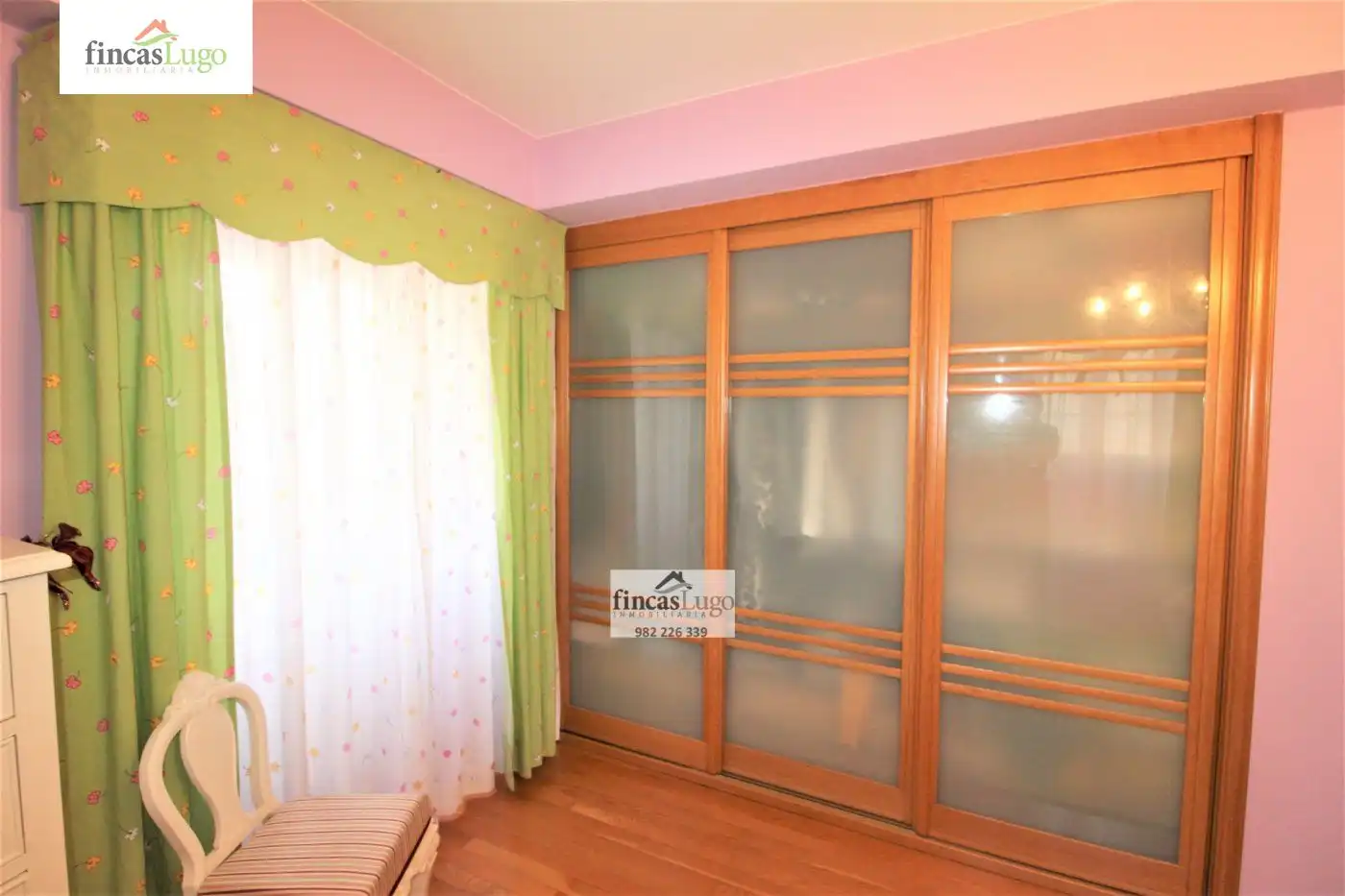 Habitación de Casa o chalet en venta en Lugo con Jardín privado, Terraza y Trastero