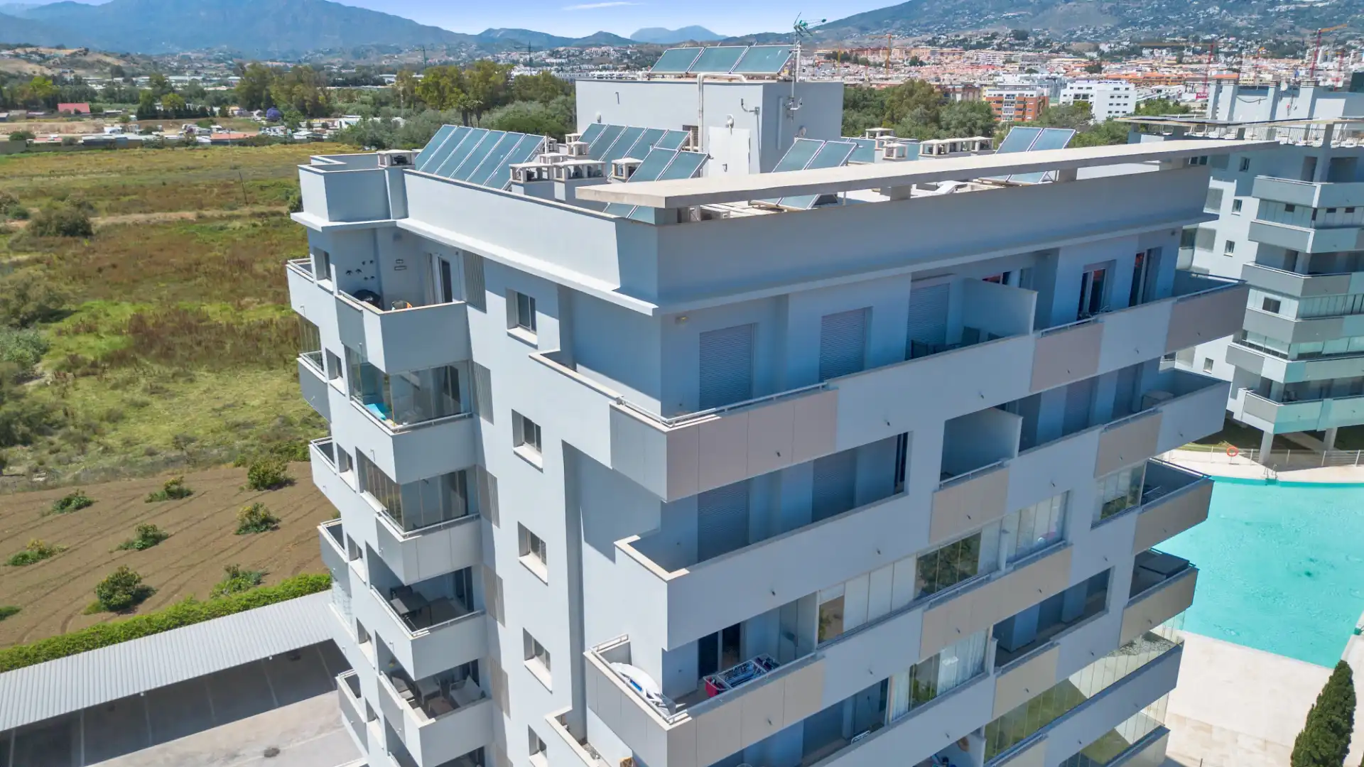 Vista exterior de Pis en venda en Fuengirola amb Aire condicionat, Calefacció i Terrassa