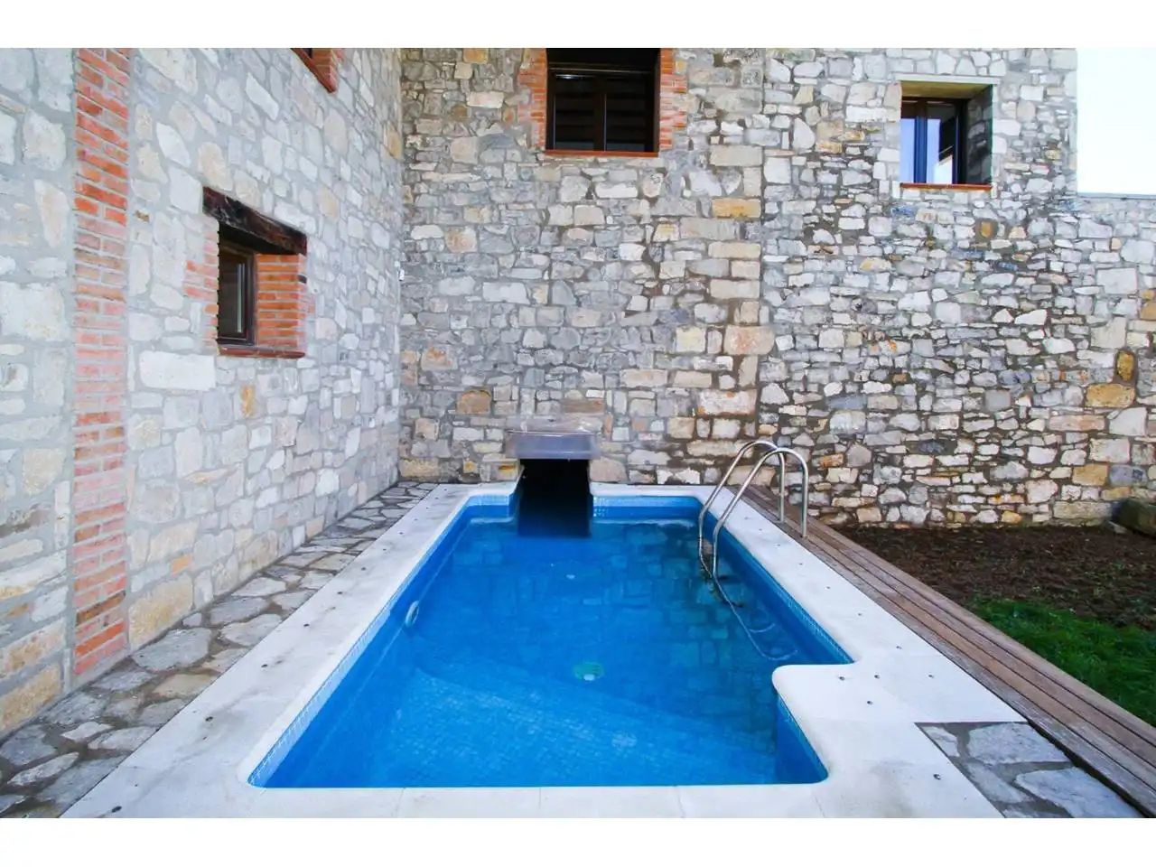 Piscina de Finca rústica en venta en Forès con Calefacción, Jardín privado y Terraza
