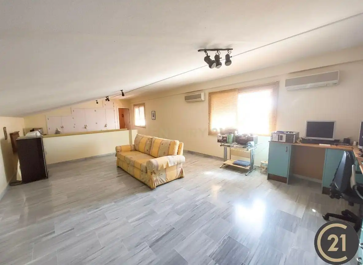 Casa o xalet en venda en Espartinas amb Aire condicionat, Jardí privat i Traster