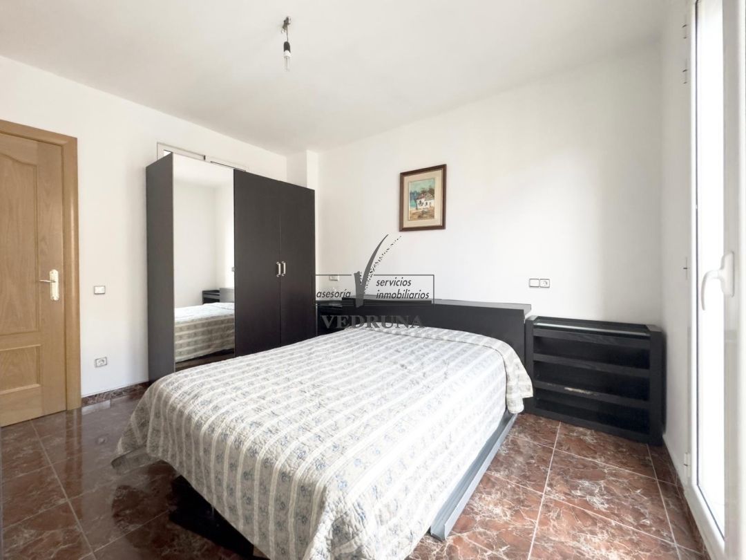 Piso de alquiler en Calle La Paz, Paseo Sagasta, Centro