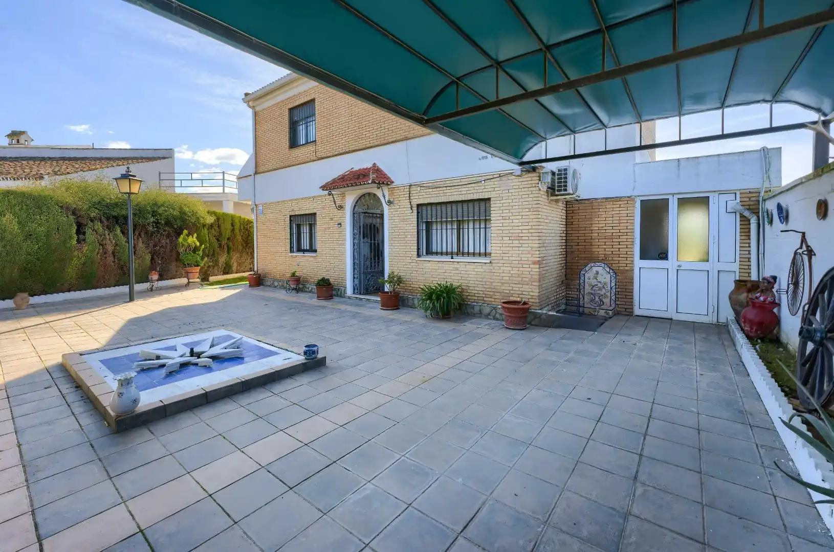 Jardí de Casa o xalet en venda en Espartinas amb Aire condicionat, Jardí privat i Terrassa
