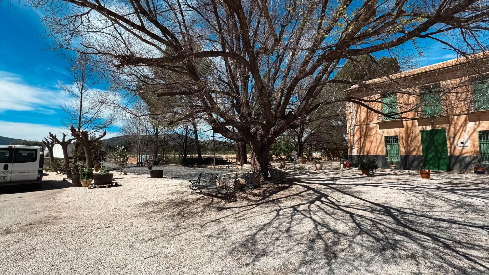 Vista exterior de Casa o xalet en venda en Monóvar  / Monòver amb Aire condicionat, Calefacció i Jardí privat