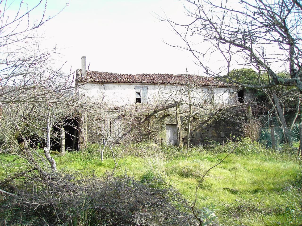 Country house for sale in Brión