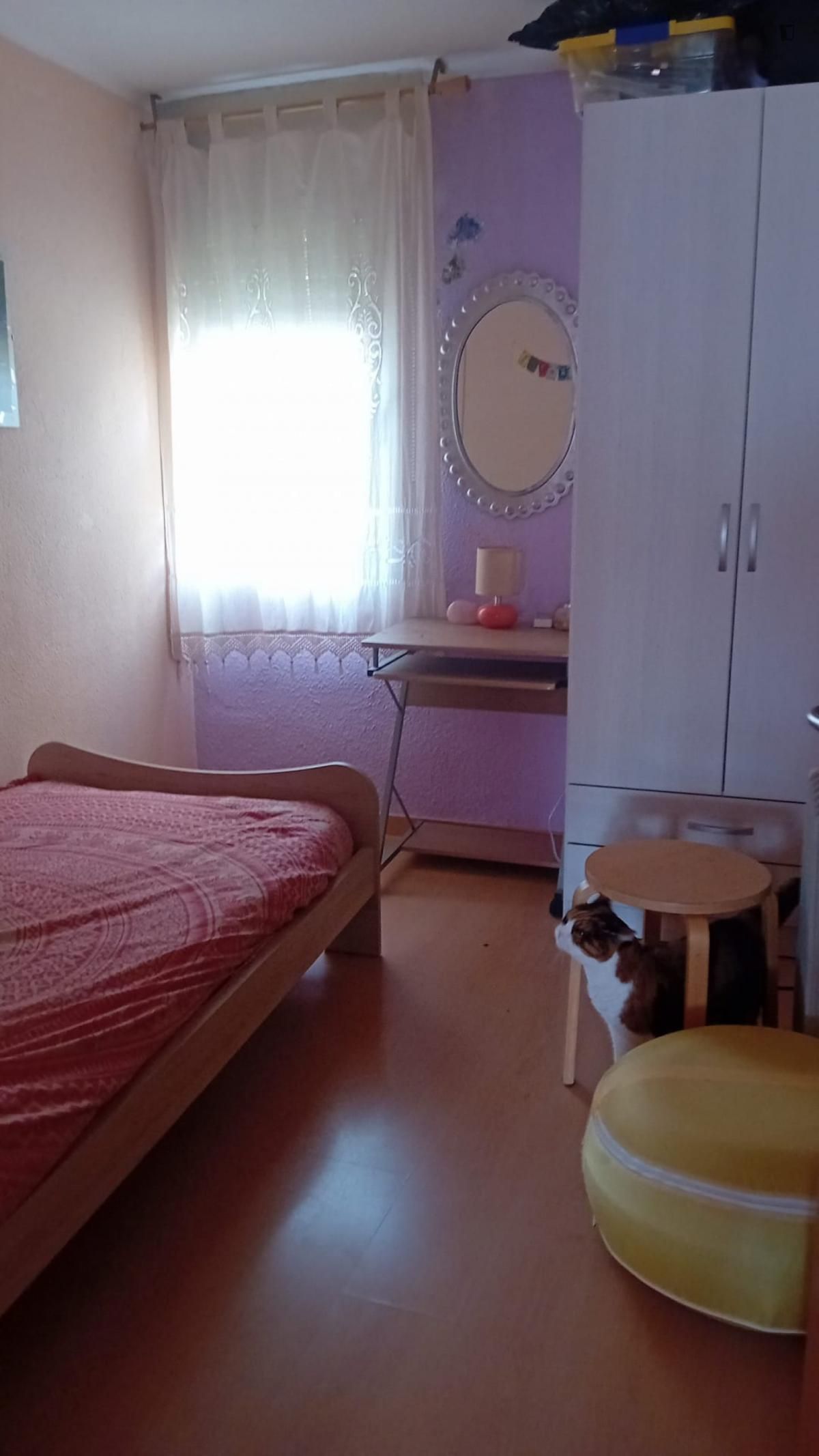 Apartament per a compartir a Montbau