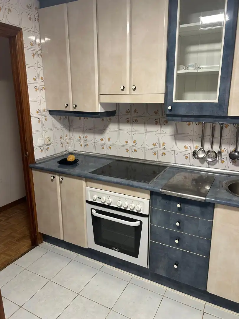 Cocina de Piso en venta en Arévalo con Calefacción, Terraza y Amueblado